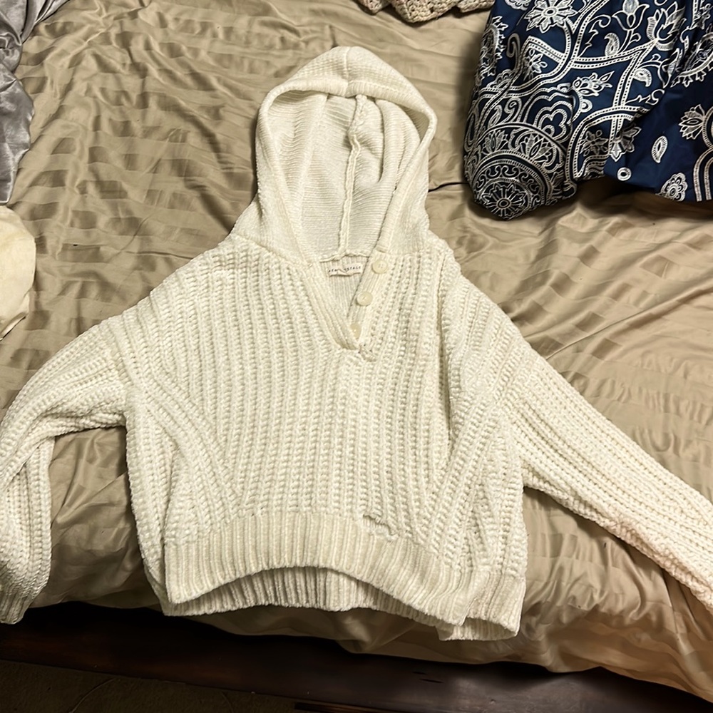 cropped sweater hoodie